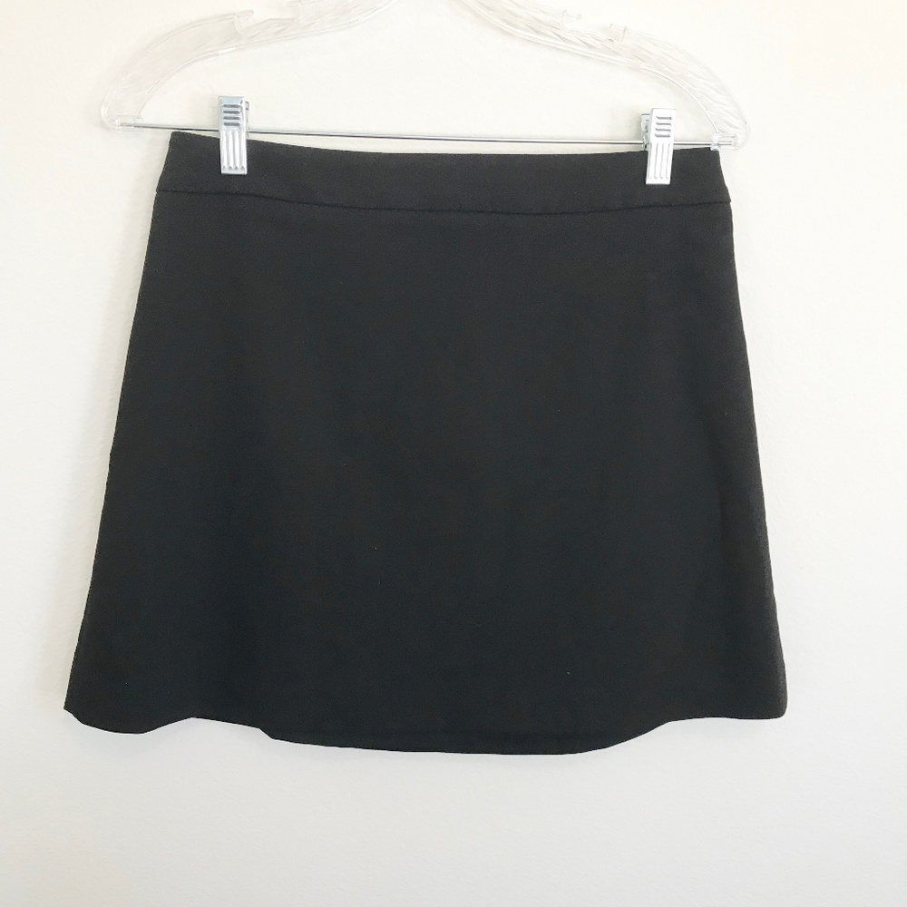 EXPRESS NWT II Black mini skirt